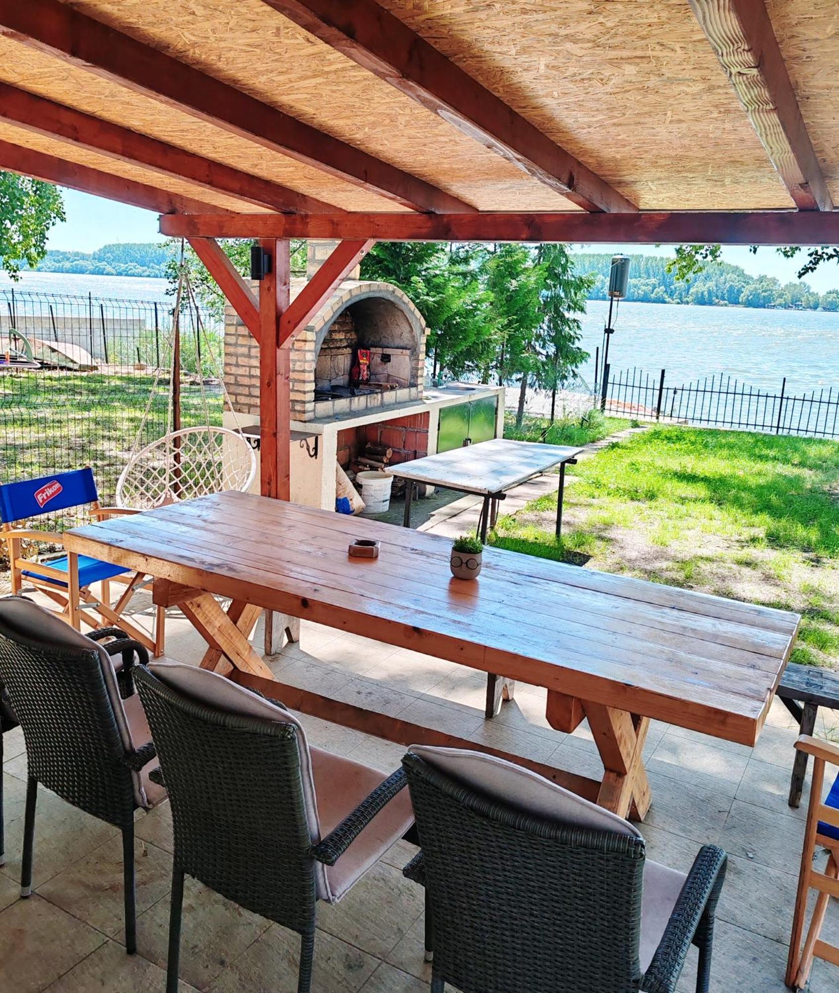 Holiday home Dadula Na Dunavu *